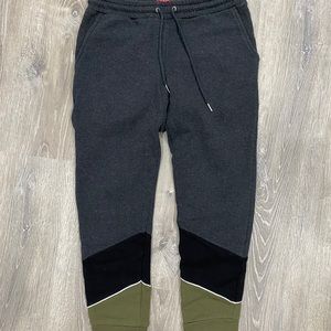 guess tracksuit mens